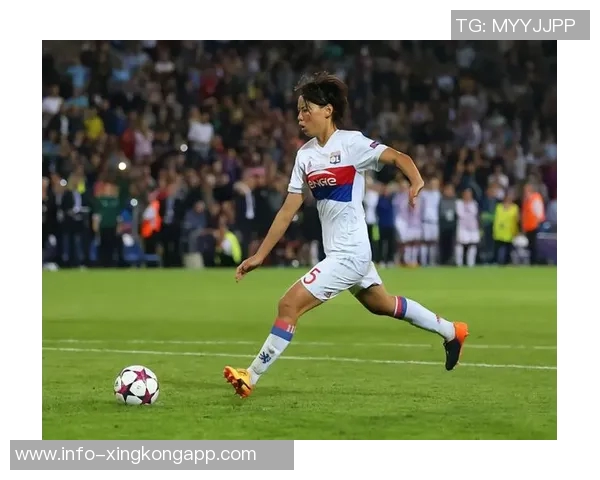 日本女足国脚谷川萌萌子与拜仁女足续约至2029年展现职业生涯新篇章