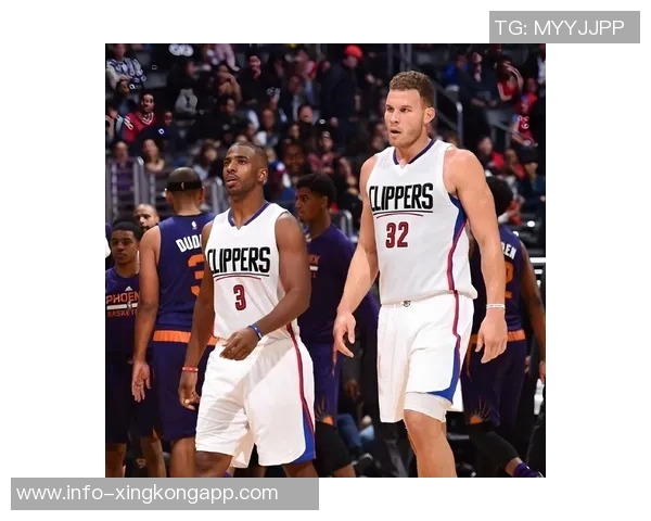 保罗被交易回家后与格里芬和小乔丹进行长达90分钟的视频通话