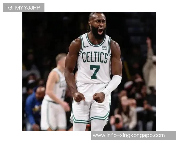 杰伦布朗28次出手仅得27分表现平平5次失误影响球队效率